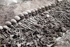 Turkai iki šiol nepripažįsta prieš beveik šimtą metų įvykdę maždaug milijono armėnų, asirų ir graikų genocidą. http://www.dailystormer.com/wp-content/uploads/2014/01/Armenian-genocide-bones_thumb.jpg
