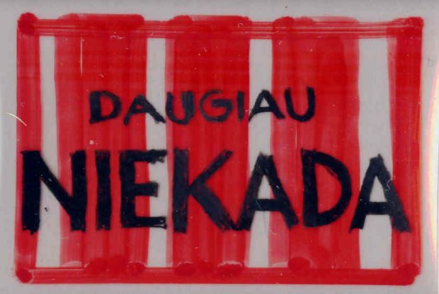 Pirmoji pankroko grupė Lietuvoje SA-SA susikūrė dar 1981 metais. Vienas vaizdų, kaip skaidrė rodytų per grupės koncertus. Asmeninio archyvo nuotr.