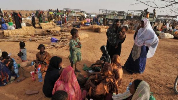 Pabėgėliai iš Malio prie Ayorou, Nigeryje. "Press TV" nuotr.
