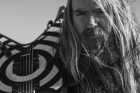 „Black Label Society“ koncertui artėjant: Zakkas Wylde‘as – nepailstančio rokerio simbolis (video)